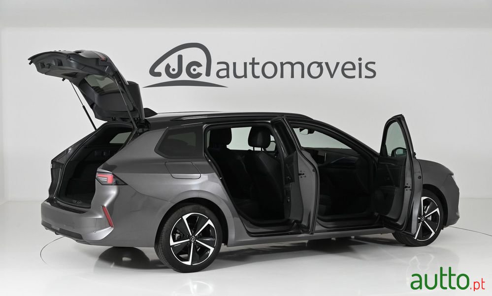 2024' Opel Astra Sports Tourer photo #6
