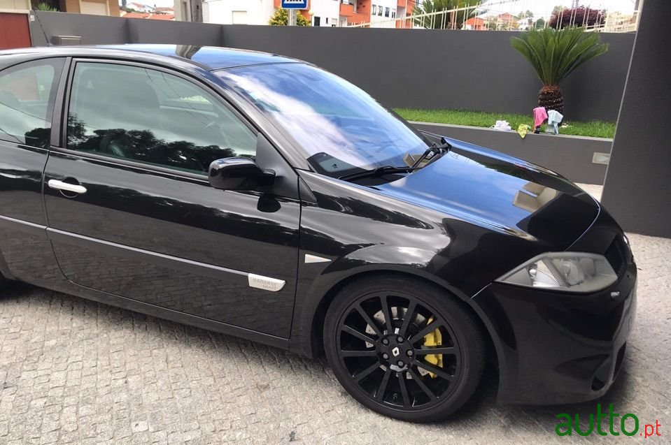2004' Renault Megane photo #2