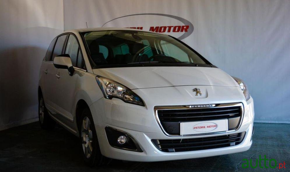 2015' Peugeot 5008 photo #1