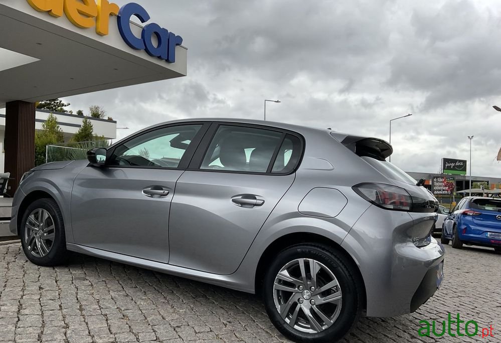 2022' Peugeot 208 photo #5