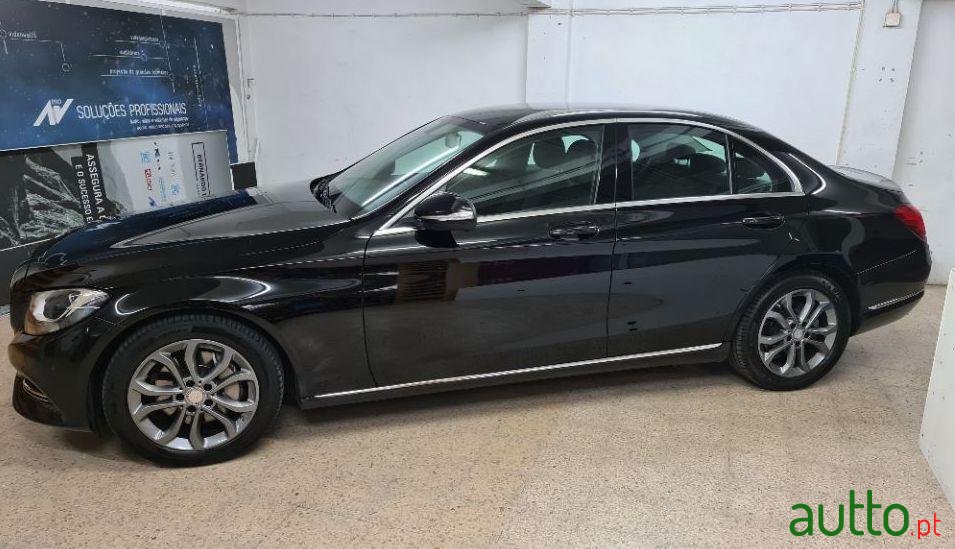 2014' Mercedes-Benz C-250 photo #2