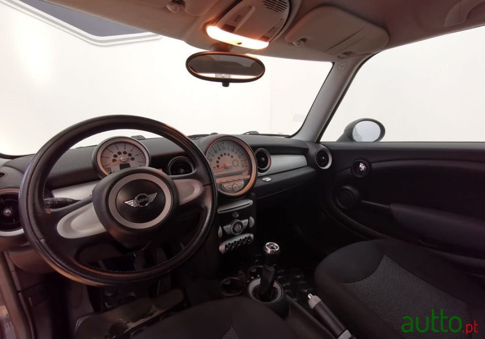 2008' MINI Cooper photo #3