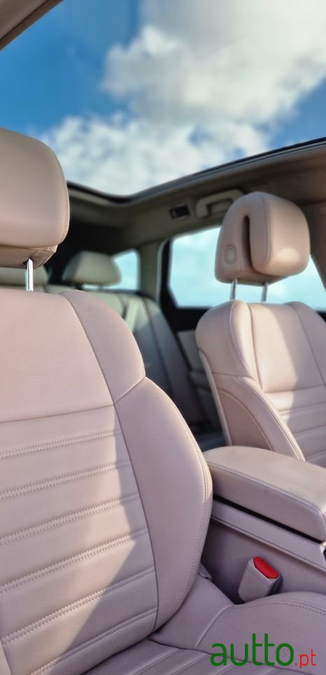 2013' Peugeot 508 Sw photo #3