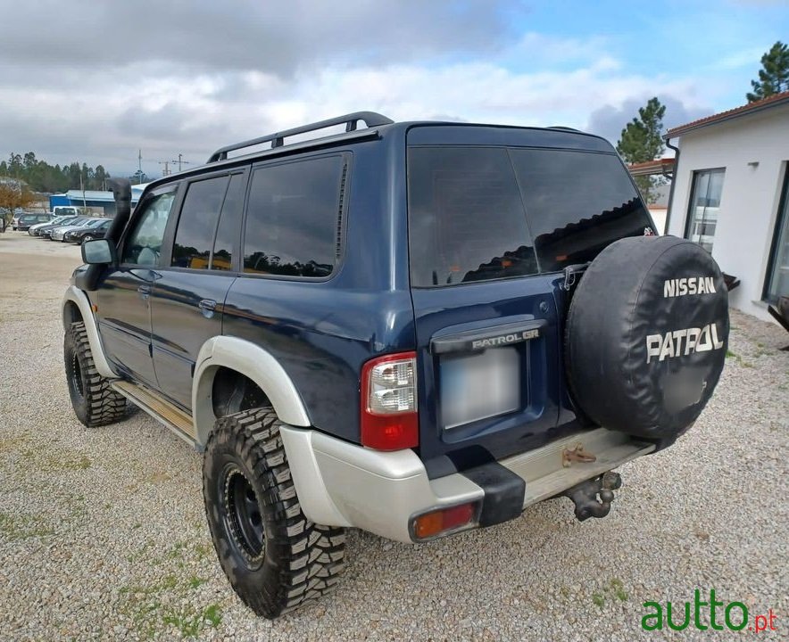 1998' Nissan Patrol photo #2