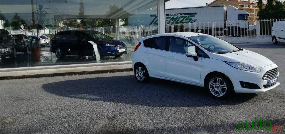 2015' Ford Fiesta 1.5 tdci titanium photo #1