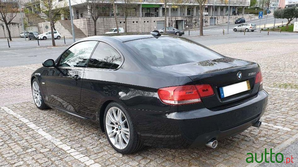 2008' BMW 335 D Auto photo #3