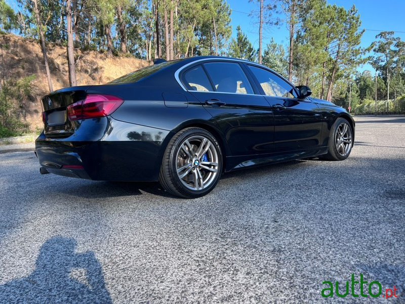 2016' BMW 318 photo #2