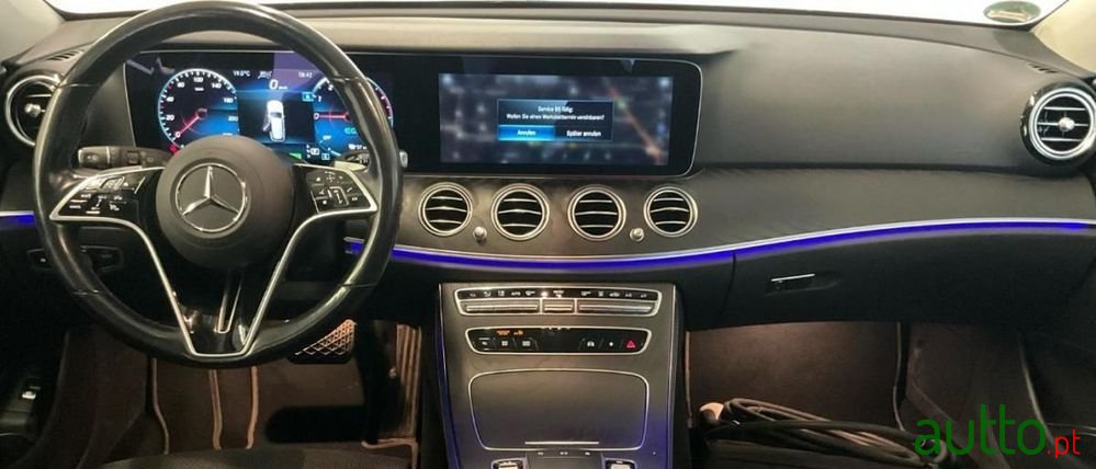 2021' Mercedes-Benz Classe E photo #4