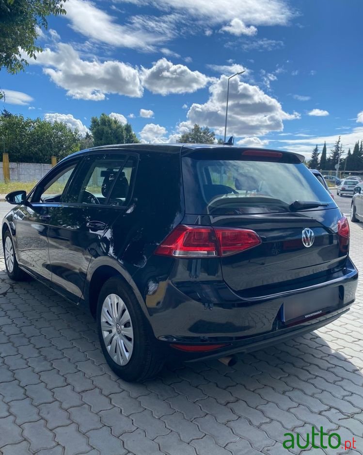 2014' Volkswagen Golf photo #3