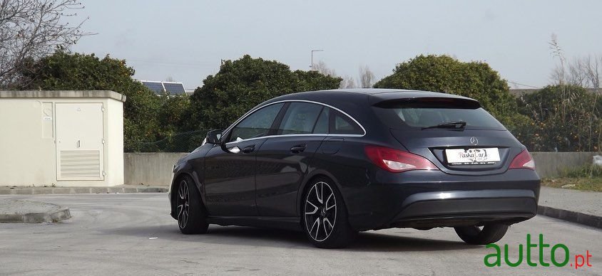 2016' Mercedes-Benz Cla-180 photo #3