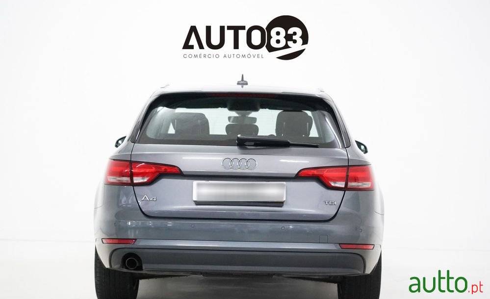 2018' Audi A4 Avant photo #4