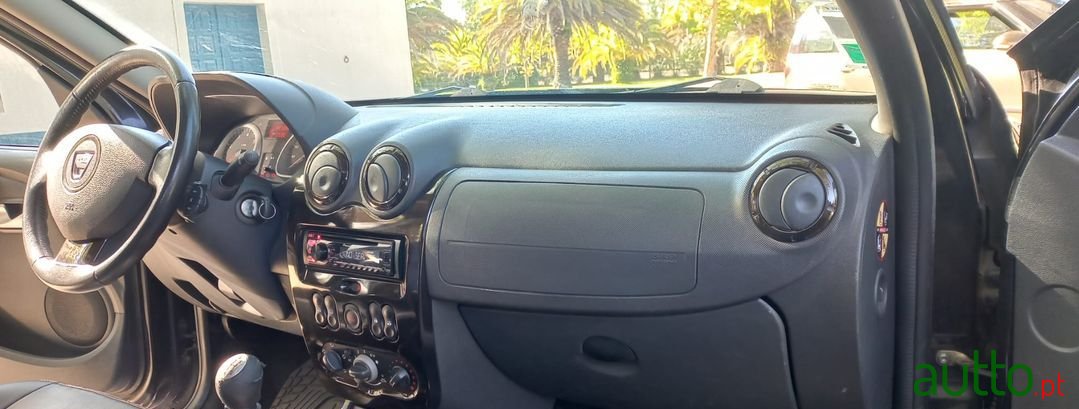 2010' Dacia Duster photo #6