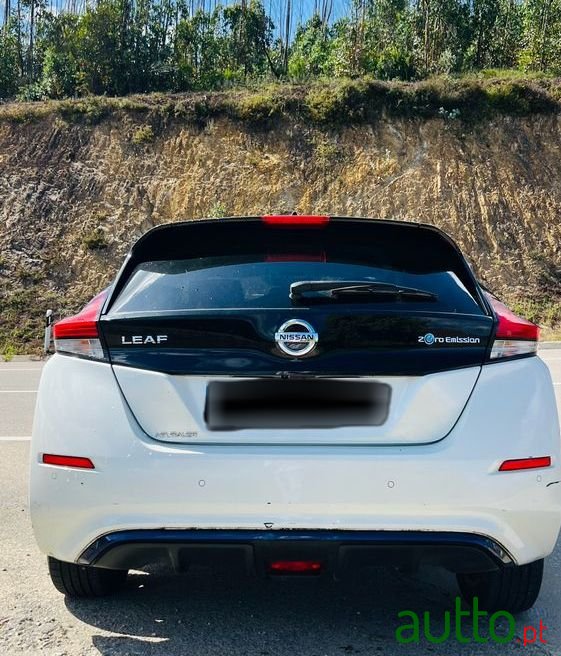 2019' Nissan Leaf Tekna Propilot Park photo #2