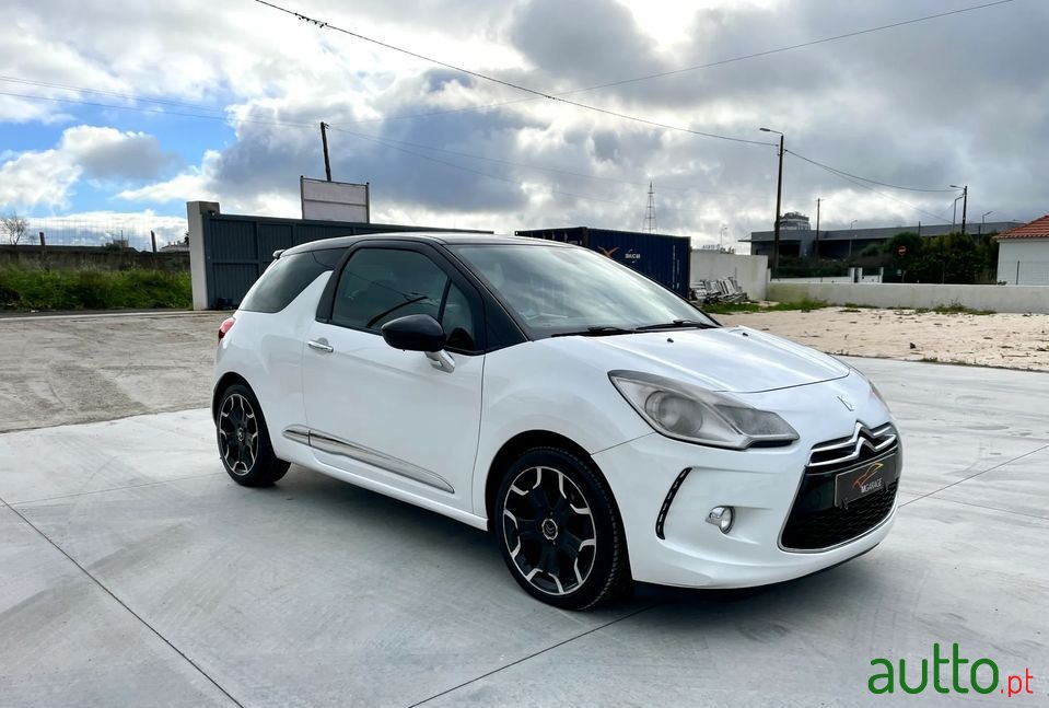 2010' Citroen DS3 photo #2