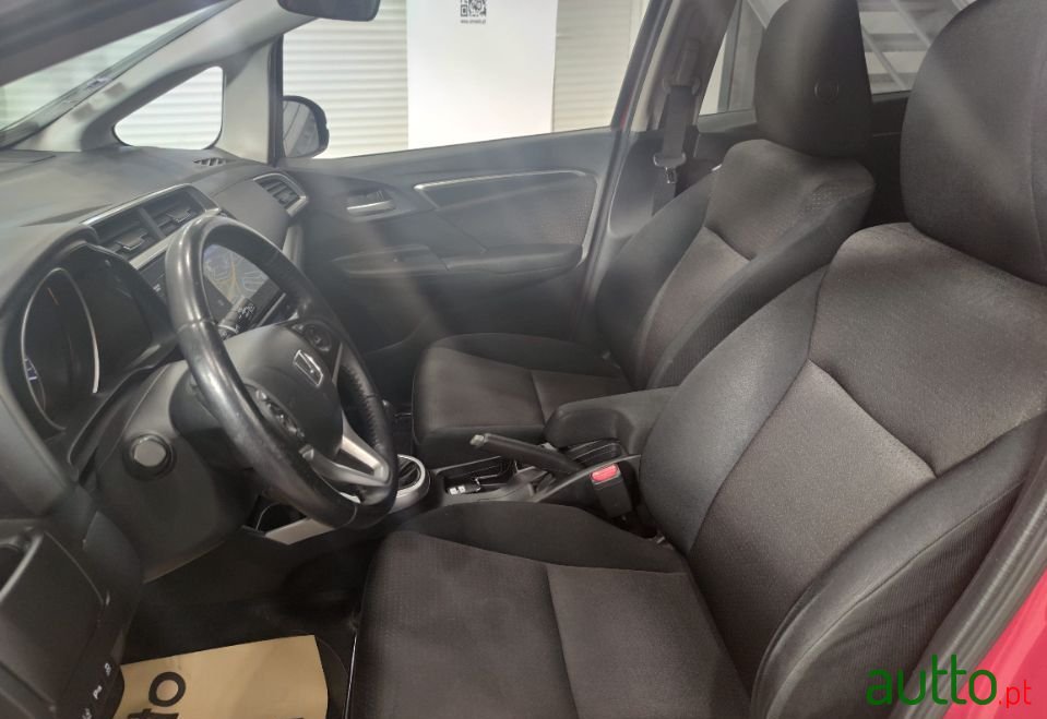 2015' Honda Jazz photo #4