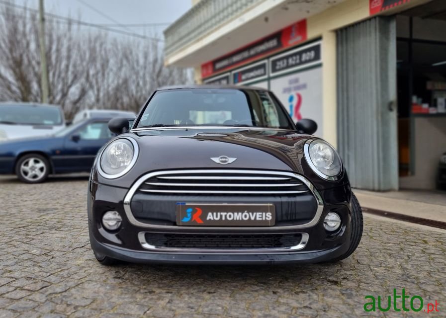 2014' MINI One photo #2