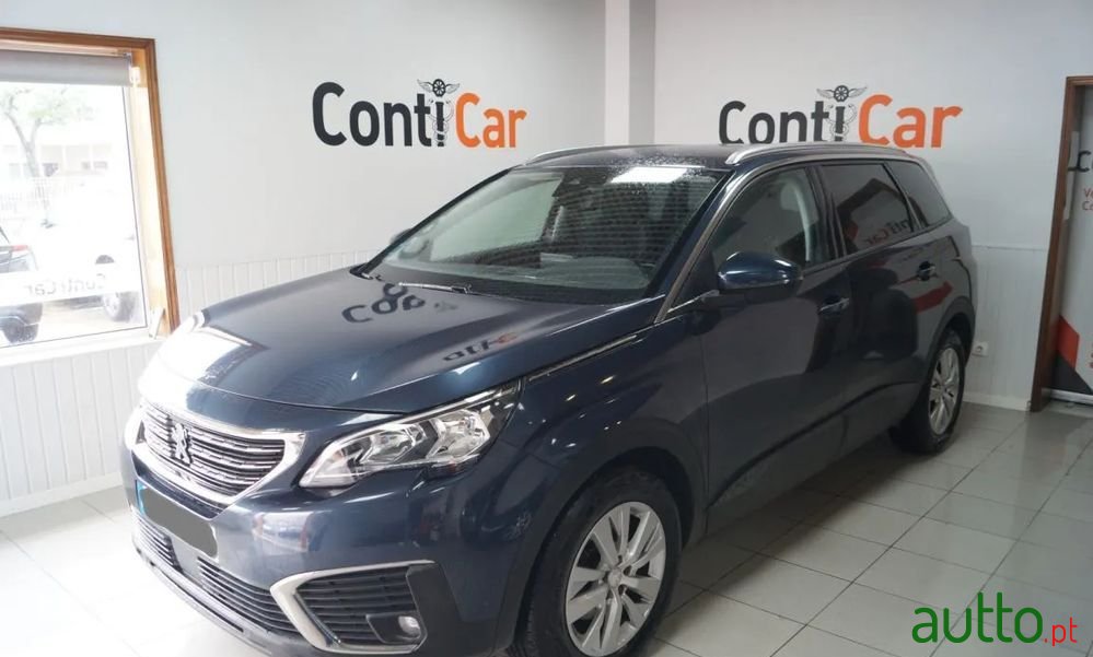 2019' Peugeot 5008 photo #1