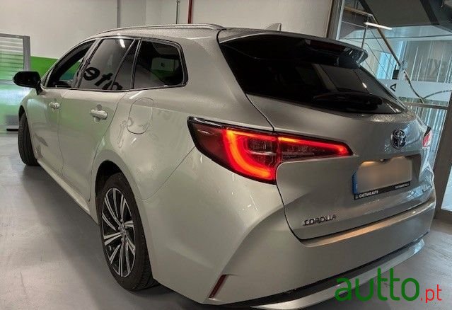 2022' Toyota Corolla Touring Sports photo #5