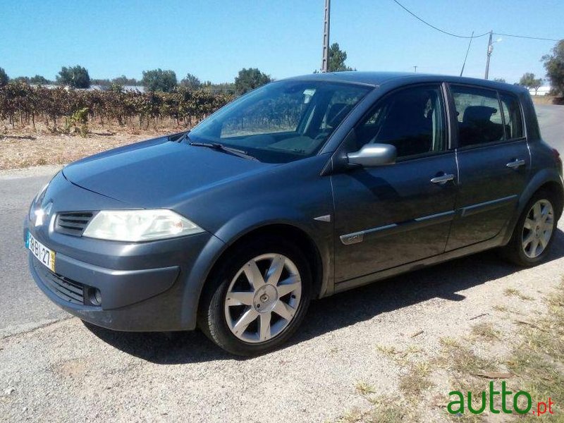 2006' Renault Megane Dynamique photo #2