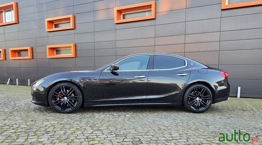 2014' Maserati Ghibli Diesel photo #1
