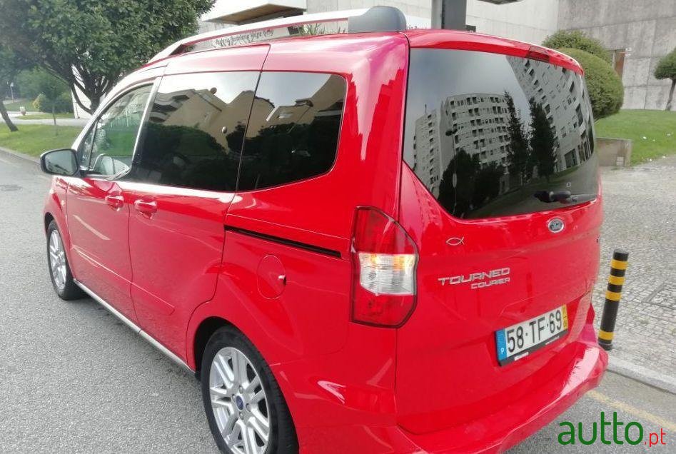 2017' Ford Tourneo Courier photo #3