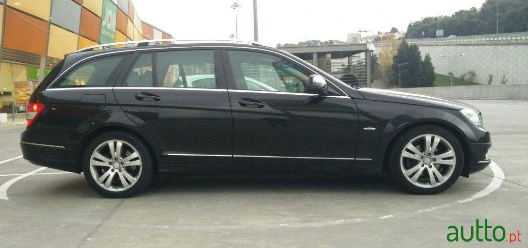 2008' Mercedes-Benz C-220 Avantgard photo #2