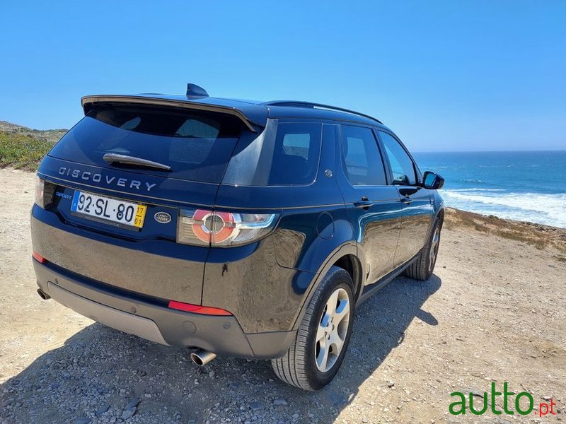 2017' Land Rover Discovery Sport photo #4