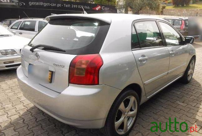 2003' Toyota Corolla 2.0 D-4D Sol 116 photo #2