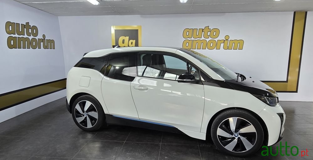 2016' BMW Série I (94 Ah) photo #3