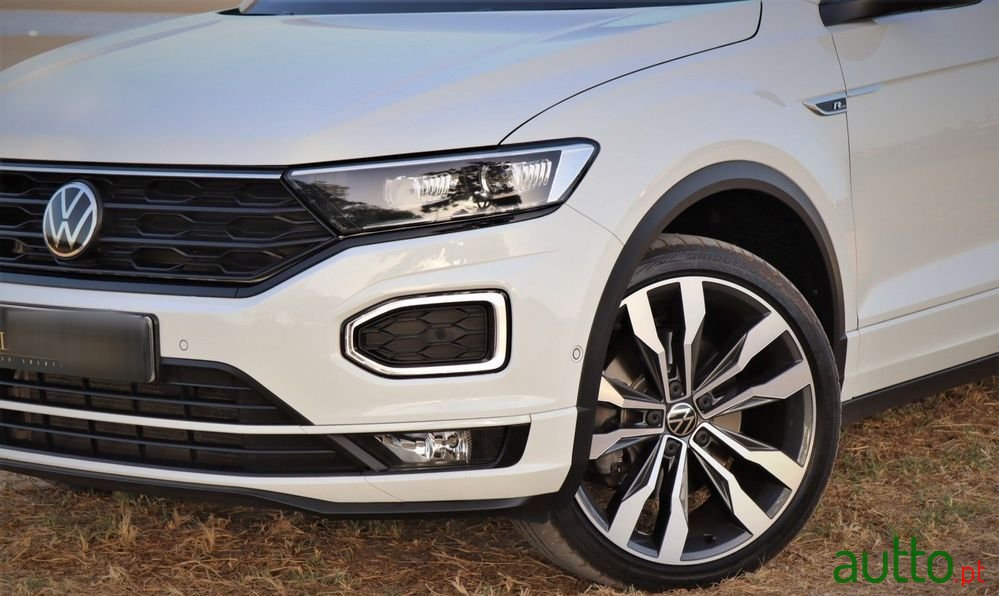 2020' Volkswagen T-Roc Cabrio photo #6