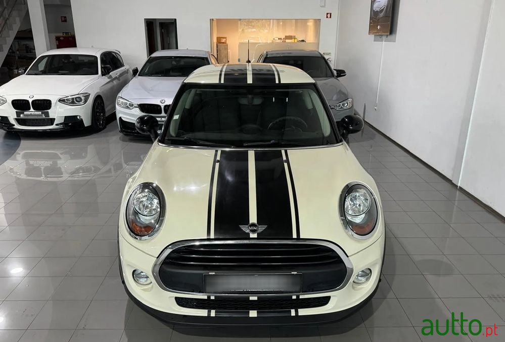 2015' MINI One D 3 Portas photo #3