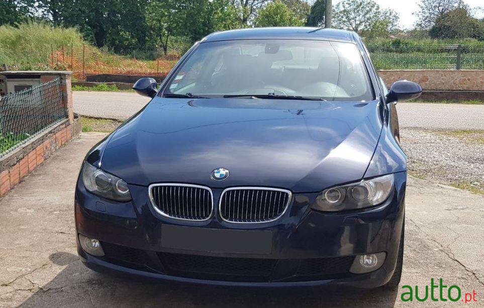 2007' BMW 325 photo #1
