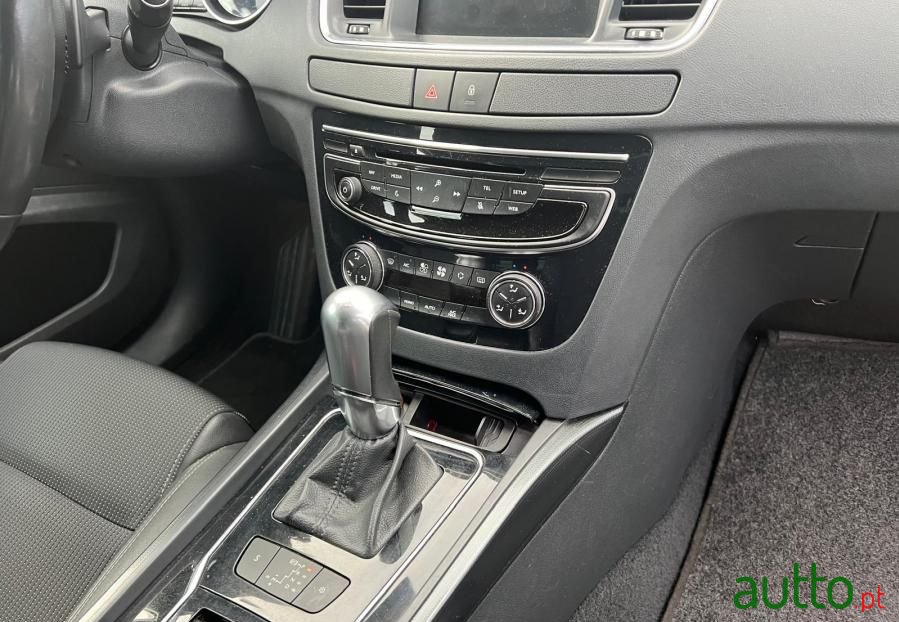2014' Peugeot 508 2.0 Bluehdi Allure photo #6