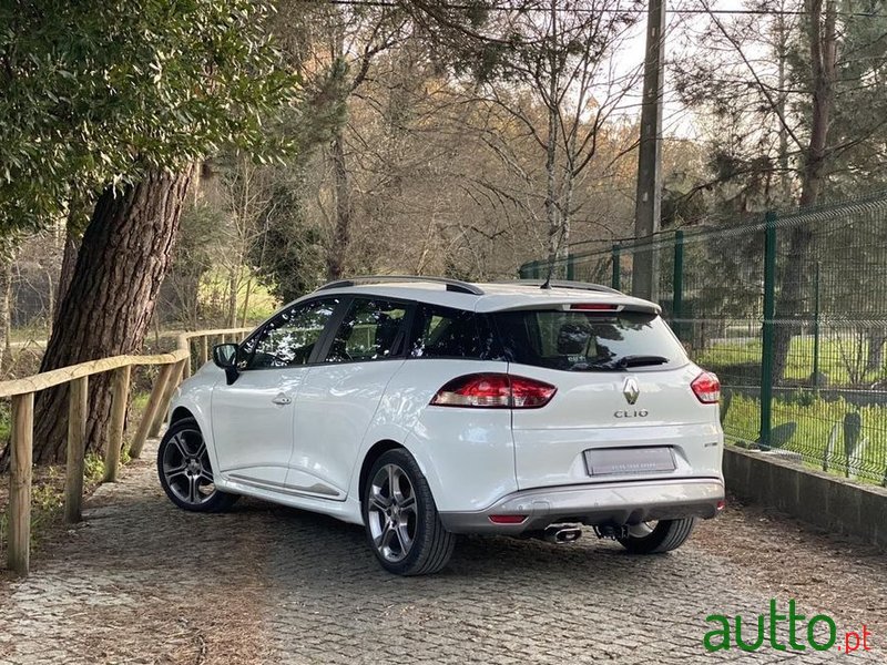 2018' Renault Clio Sport Tourer photo #4