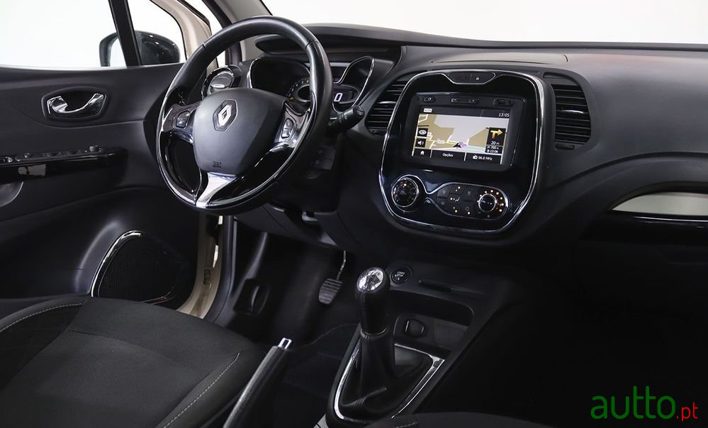 2014' Renault Captur 0.9 Tce Expression photo #5