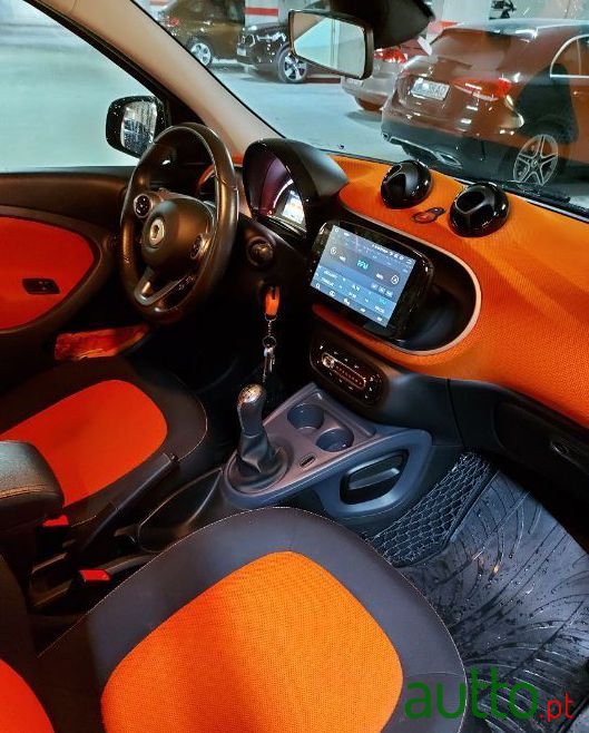 2017' Smart Forfour photo #2