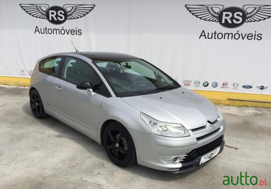 2007' Citroen C4 Coupé 1.6 Hdi 110 Vts photo #1