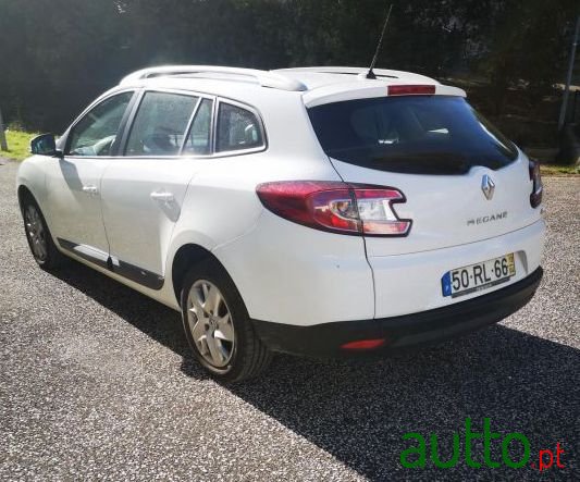 2013' Renault Megane Break photo #3