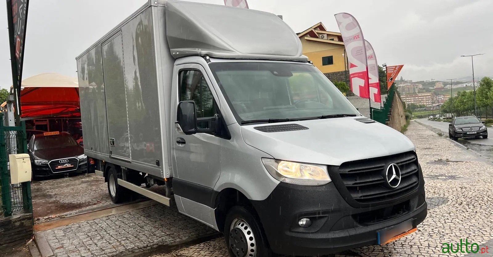 2019' Mercedes-Benz Sprinter 516 CDI c/ plataforma photo #1