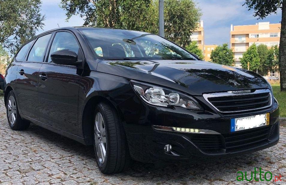 2015' Peugeot 308 Sw photo #2