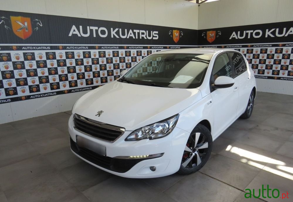 2015' Peugeot 308 photo #1