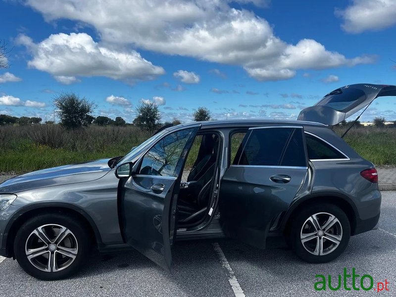 2016' Mercedes-Benz Classe Glc D 4-Matic photo #3