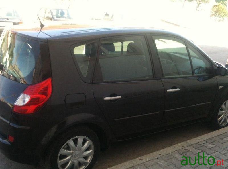 2007' Renault Scenic photo #2