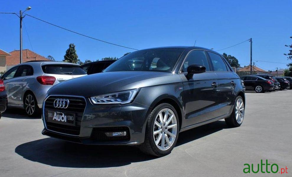 2015' Audi A1 Sportback photo #1