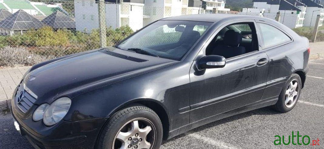 2002' Mercedes-Benz C-220 photo #2