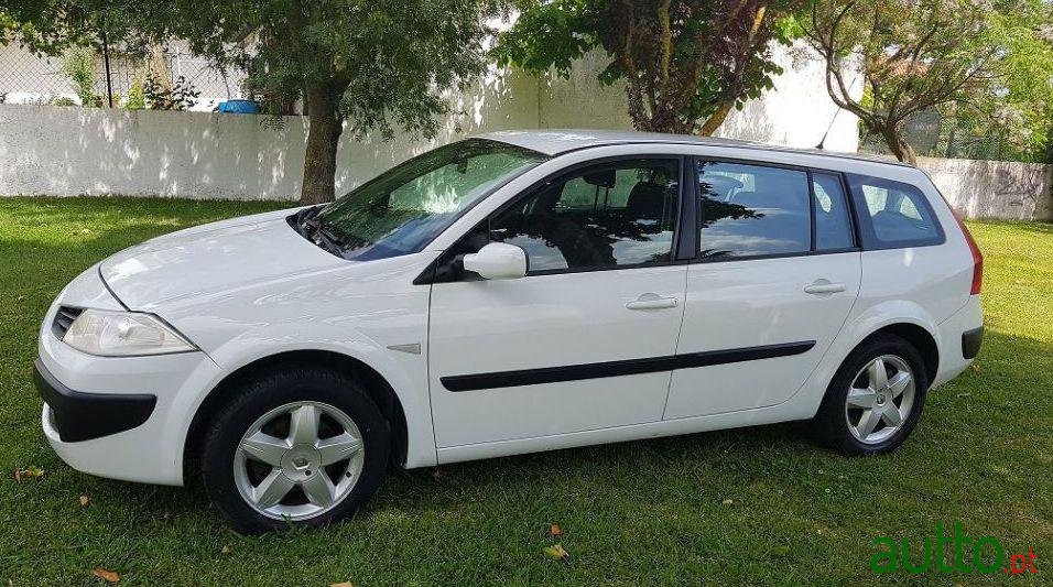 2007' Renault Megane Break photo #1