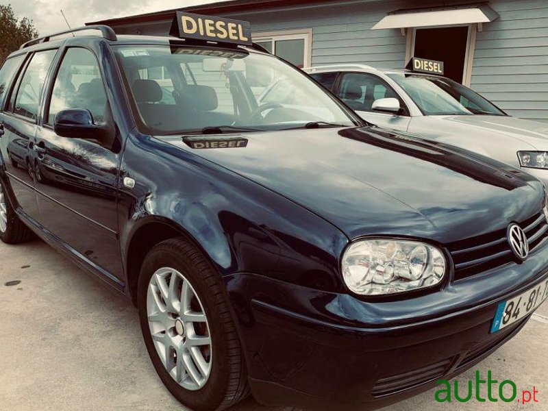 2002' Volkswagen Golf Variant photo #2