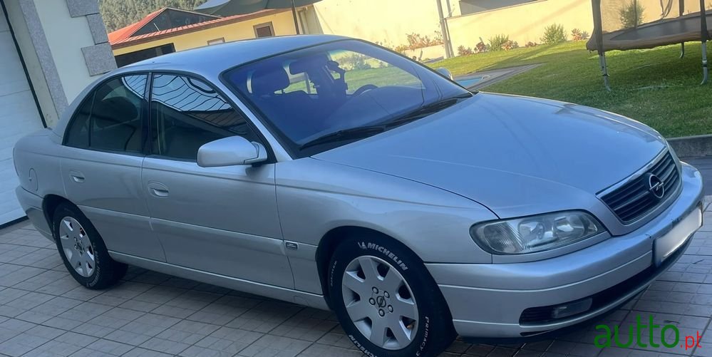 2000' Opel Omega 2.2 Elegance photo #2