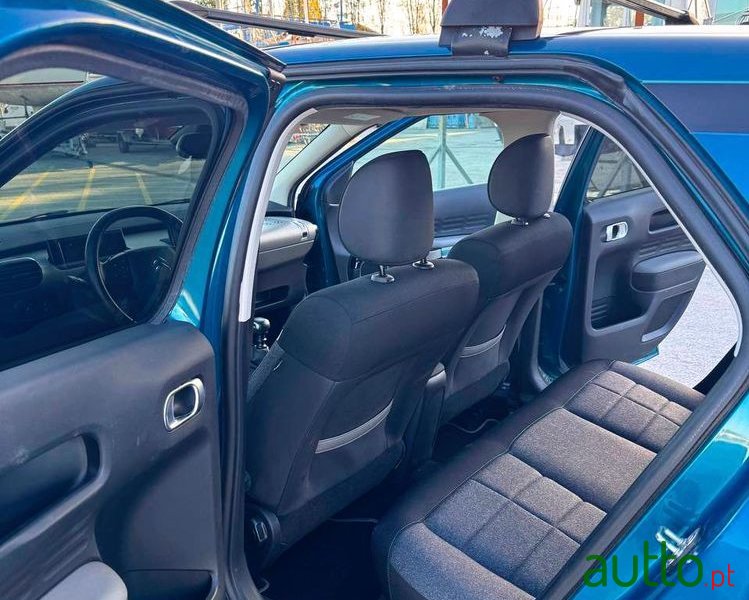 2019' Citroen C4 Cactus 1.5 Bluehdi Shine photo #2