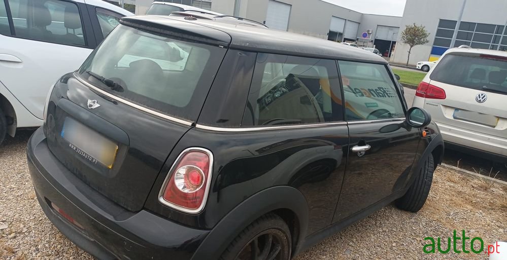 2013' MINI One D 3 Portas photo #2